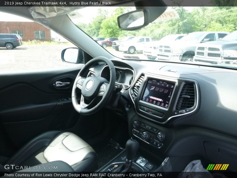 Hydro Blue Pearl / Black 2019 Jeep Cherokee Trailhawk 4x4