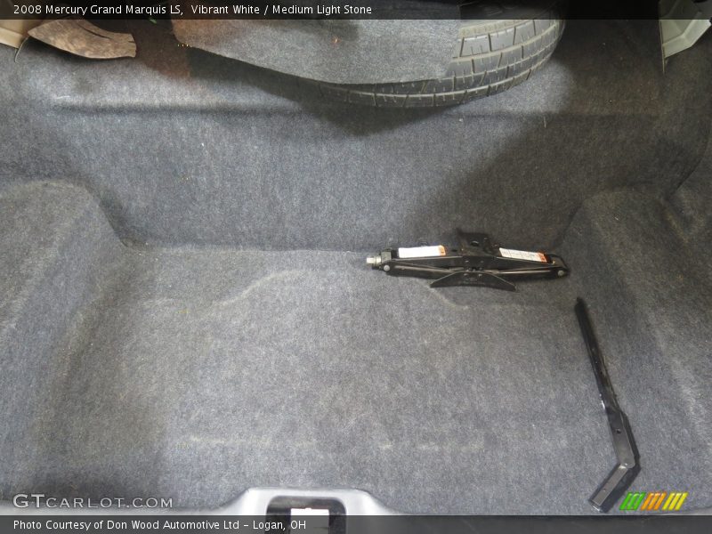 Vibrant White / Medium Light Stone 2008 Mercury Grand Marquis LS