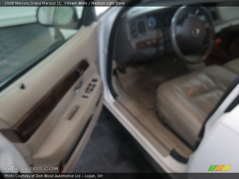 Vibrant White / Medium Light Stone 2008 Mercury Grand Marquis LS
