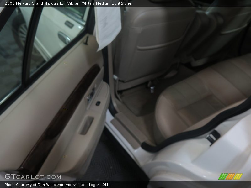 Vibrant White / Medium Light Stone 2008 Mercury Grand Marquis LS