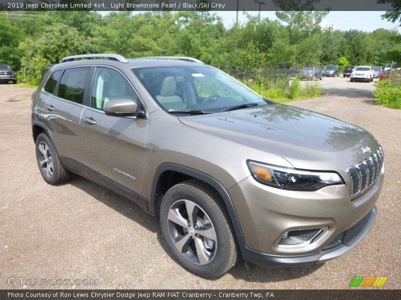 Light Brownstone Pearl / Black/Ski Grey 2019 Jeep Cherokee Limited 4x4