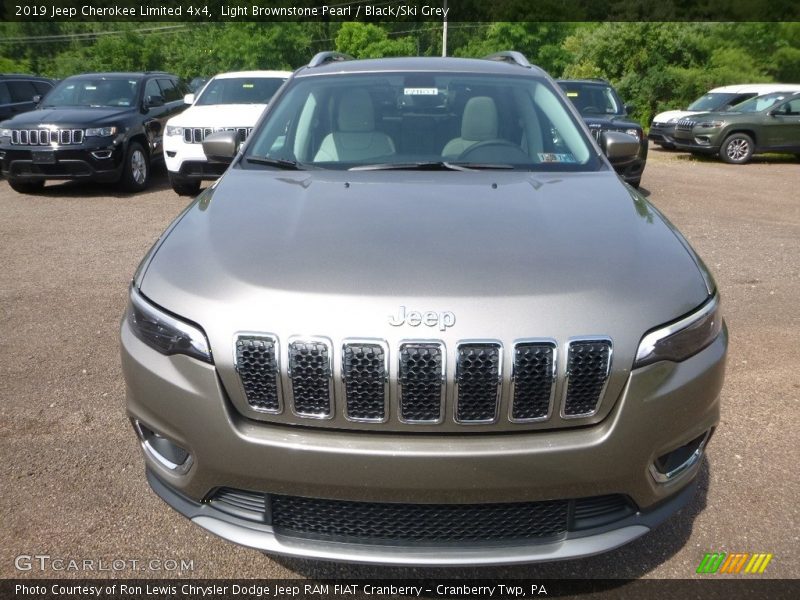 Light Brownstone Pearl / Black/Ski Grey 2019 Jeep Cherokee Limited 4x4