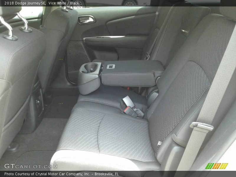 Vice White / Black 2018 Dodge Journey SE