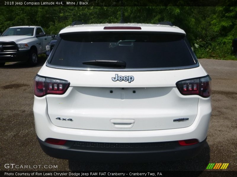 White / Black 2018 Jeep Compass Latitude 4x4