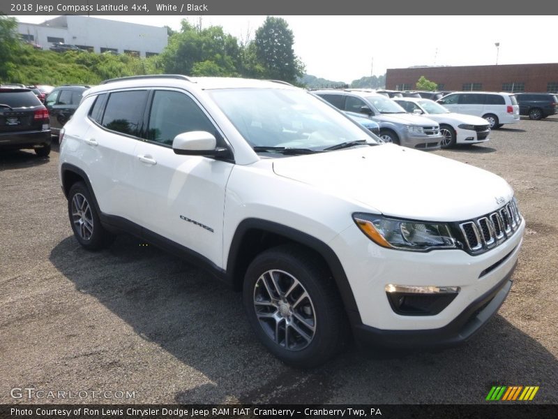 White / Black 2018 Jeep Compass Latitude 4x4