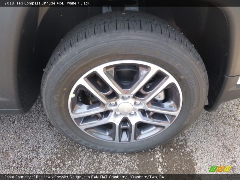 White / Black 2018 Jeep Compass Latitude 4x4