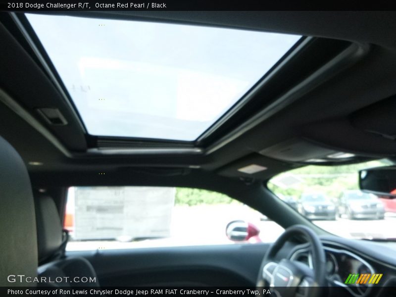 Octane Red Pearl / Black 2018 Dodge Challenger R/T