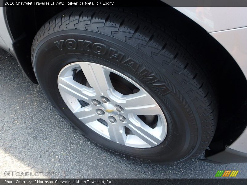 Silver Ice Metallic / Ebony 2010 Chevrolet Traverse LT AWD