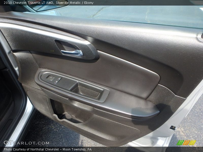 Silver Ice Metallic / Ebony 2010 Chevrolet Traverse LT AWD