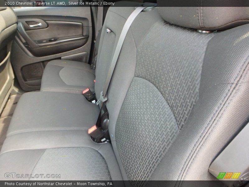 Silver Ice Metallic / Ebony 2010 Chevrolet Traverse LT AWD
