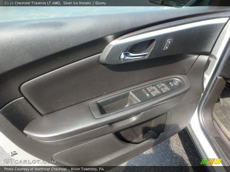 Silver Ice Metallic / Ebony 2010 Chevrolet Traverse LT AWD