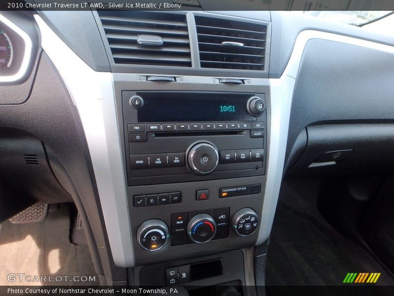 Silver Ice Metallic / Ebony 2010 Chevrolet Traverse LT AWD