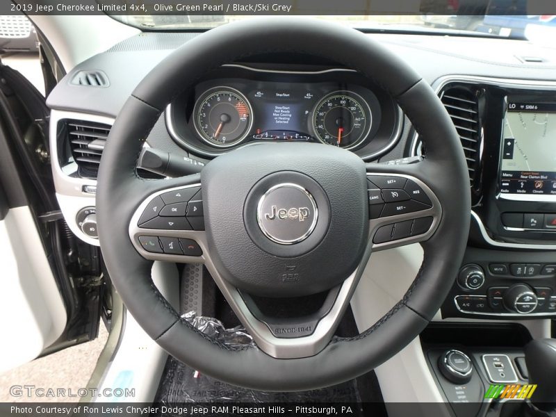 Olive Green Pearl / Black/Ski Grey 2019 Jeep Cherokee Limited 4x4