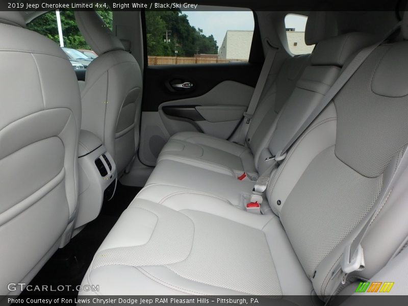 Bright White / Black/Ski Grey 2019 Jeep Cherokee Limited 4x4