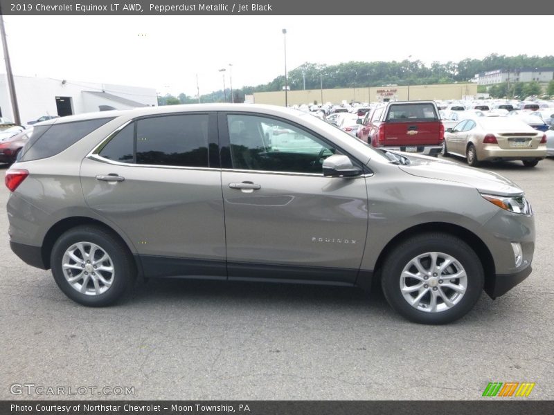 Pepperdust Metallic / Jet Black 2019 Chevrolet Equinox LT AWD