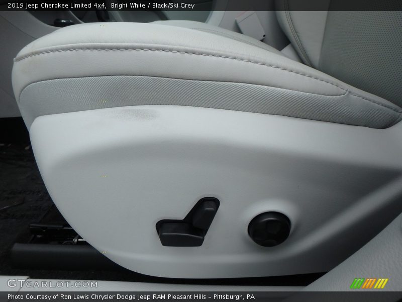 Bright White / Black/Ski Grey 2019 Jeep Cherokee Limited 4x4