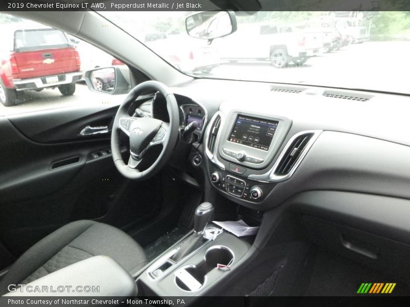 Pepperdust Metallic / Jet Black 2019 Chevrolet Equinox LT AWD