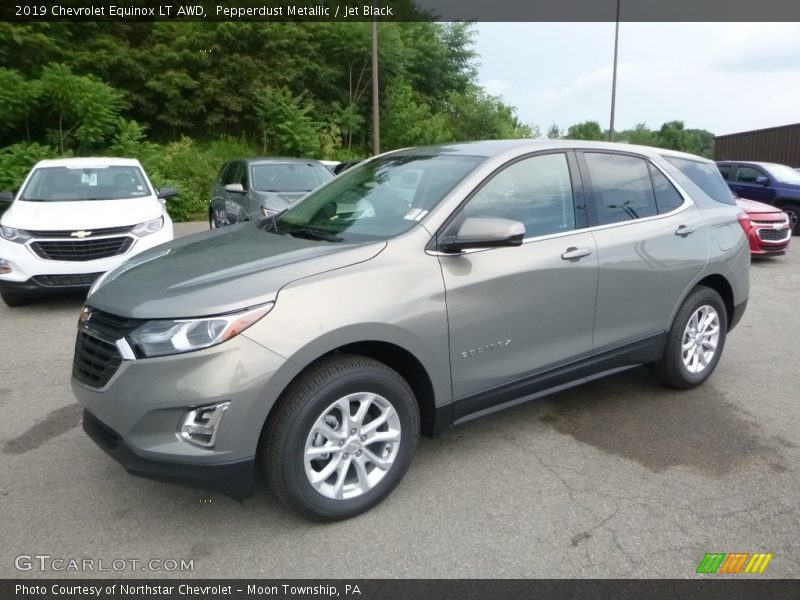 Pepperdust Metallic / Jet Black 2019 Chevrolet Equinox LT AWD