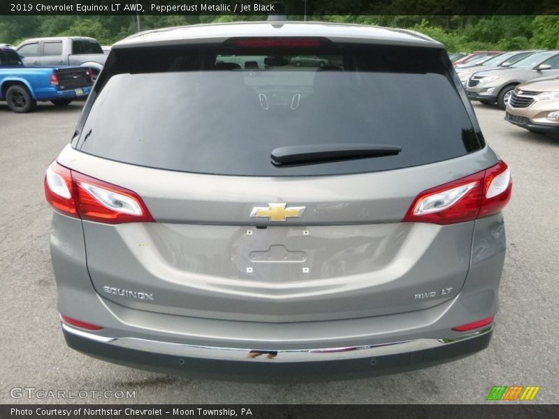 Pepperdust Metallic / Jet Black 2019 Chevrolet Equinox LT AWD