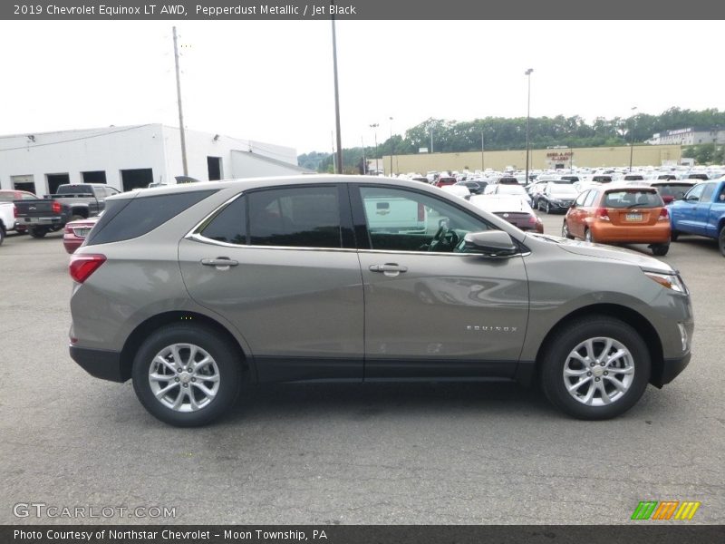 Pepperdust Metallic / Jet Black 2019 Chevrolet Equinox LT AWD