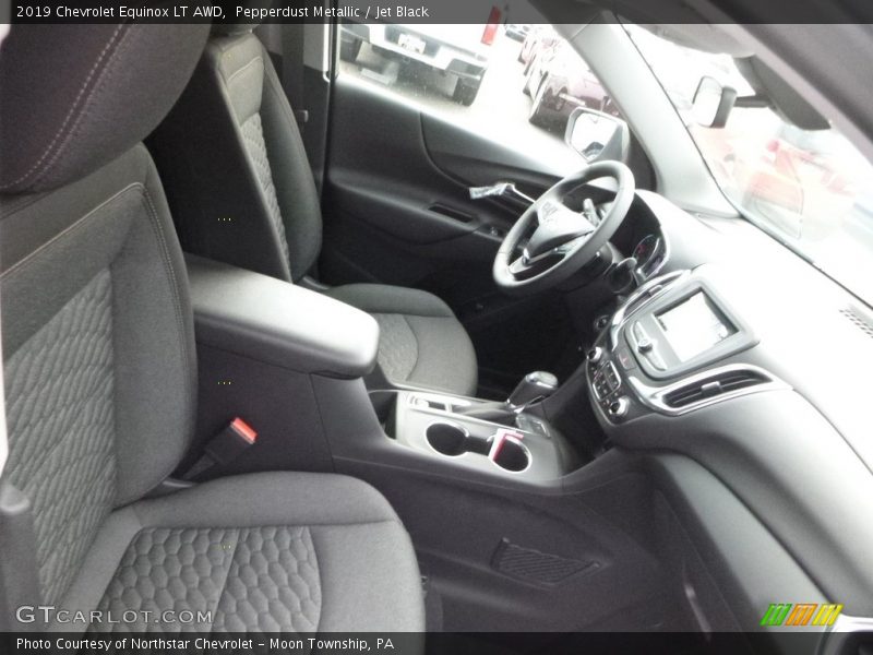 Pepperdust Metallic / Jet Black 2019 Chevrolet Equinox LT AWD