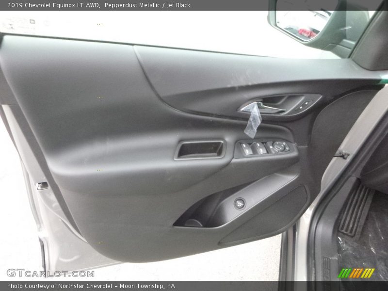 Pepperdust Metallic / Jet Black 2019 Chevrolet Equinox LT AWD