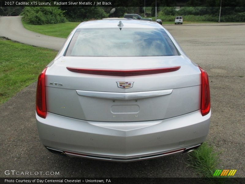 Radiant Silver Metallic / Jet Black 2017 Cadillac XTS Luxury
