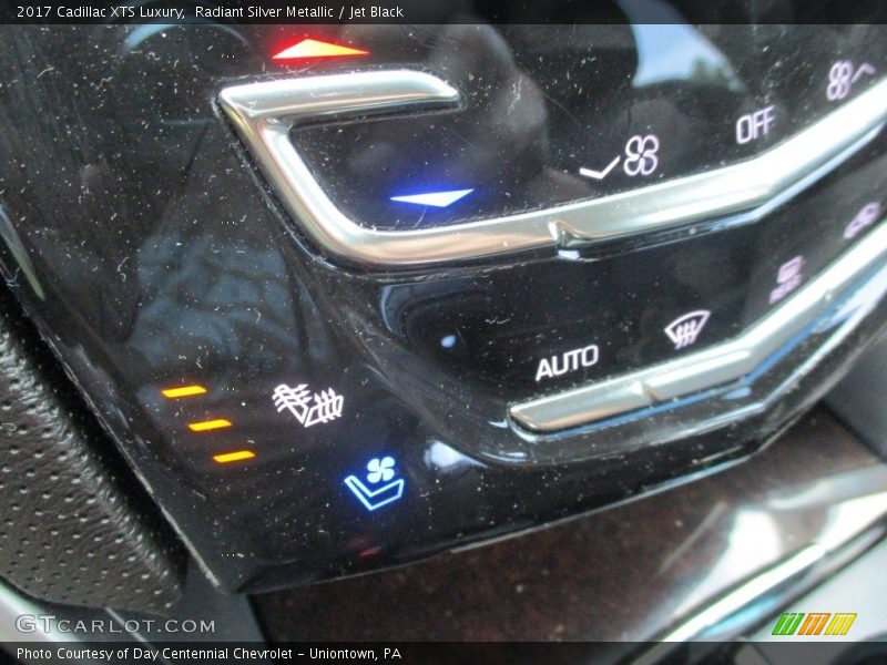 Radiant Silver Metallic / Jet Black 2017 Cadillac XTS Luxury