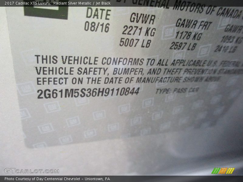 Radiant Silver Metallic / Jet Black 2017 Cadillac XTS Luxury