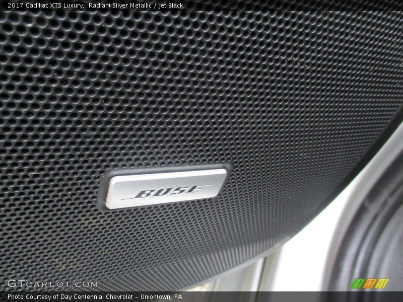 Radiant Silver Metallic / Jet Black 2017 Cadillac XTS Luxury