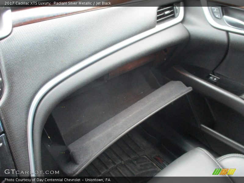 Radiant Silver Metallic / Jet Black 2017 Cadillac XTS Luxury