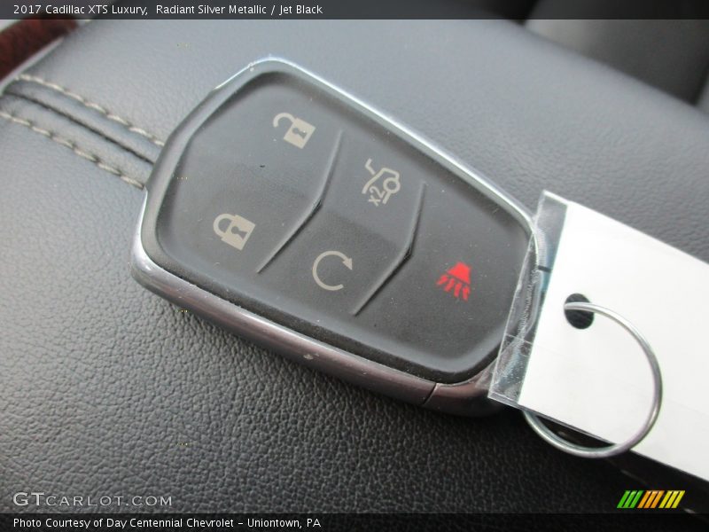 Radiant Silver Metallic / Jet Black 2017 Cadillac XTS Luxury