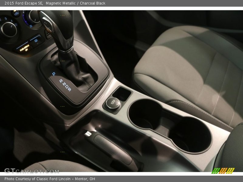Magnetic Metallic / Charcoal Black 2015 Ford Escape SE