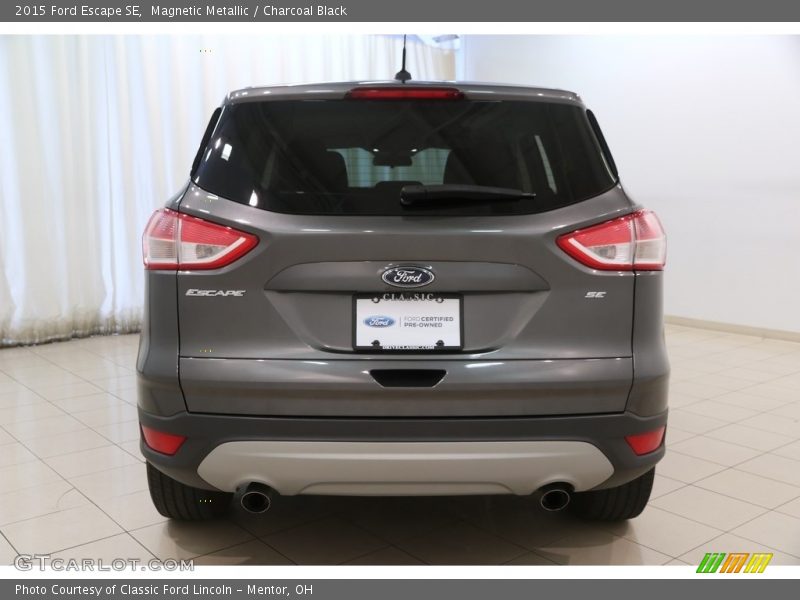 Magnetic Metallic / Charcoal Black 2015 Ford Escape SE