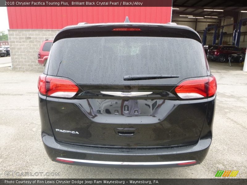 Brilliant Black Crystal Pearl / Black/Alloy 2018 Chrysler Pacifica Touring Plus