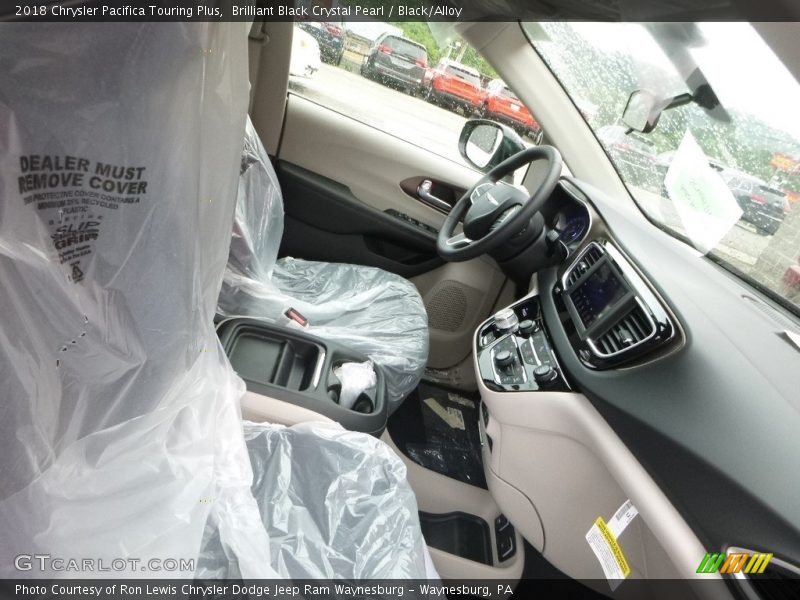 Brilliant Black Crystal Pearl / Black/Alloy 2018 Chrysler Pacifica Touring Plus