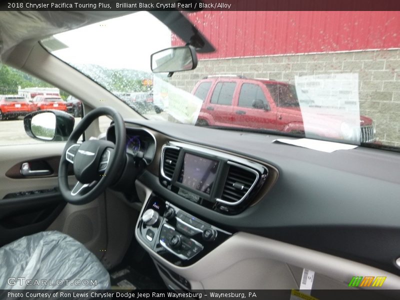 Brilliant Black Crystal Pearl / Black/Alloy 2018 Chrysler Pacifica Touring Plus