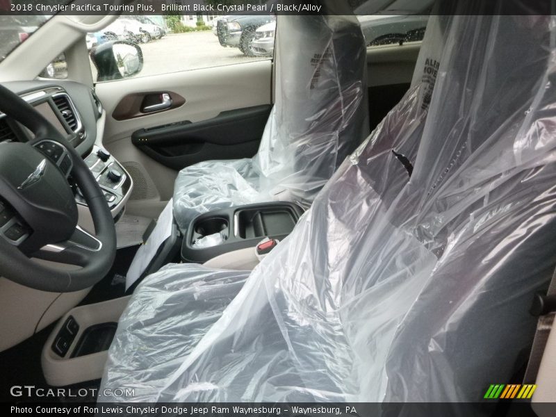 Brilliant Black Crystal Pearl / Black/Alloy 2018 Chrysler Pacifica Touring Plus