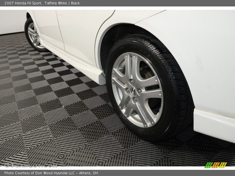 Taffeta White / Black 2007 Honda Fit Sport