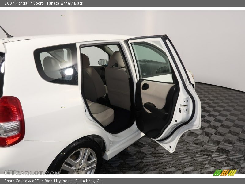 Taffeta White / Black 2007 Honda Fit Sport