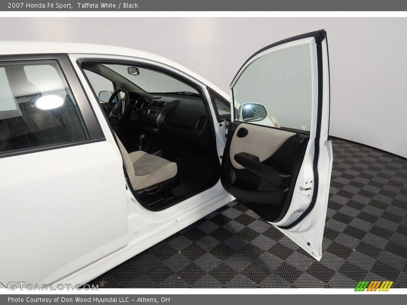 Taffeta White / Black 2007 Honda Fit Sport