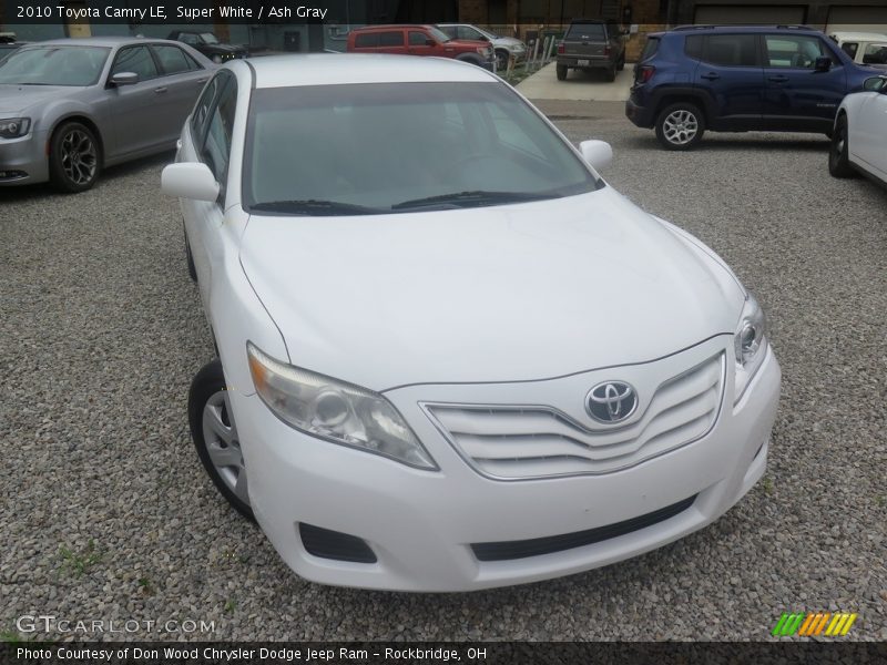 Super White / Ash Gray 2010 Toyota Camry LE