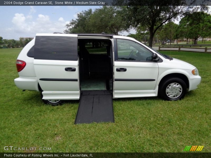 Stone White / Medium Slate Gray 2004 Dodge Grand Caravan SE