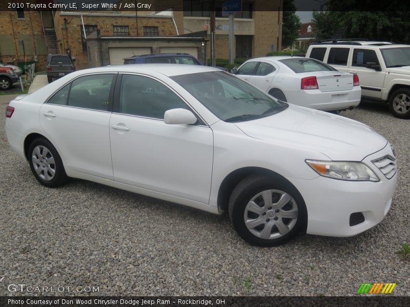 Super White / Ash Gray 2010 Toyota Camry LE