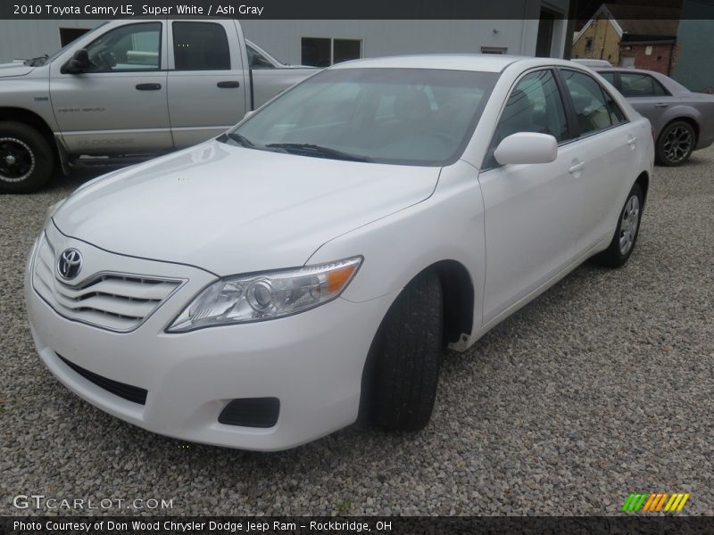 Super White / Ash Gray 2010 Toyota Camry LE