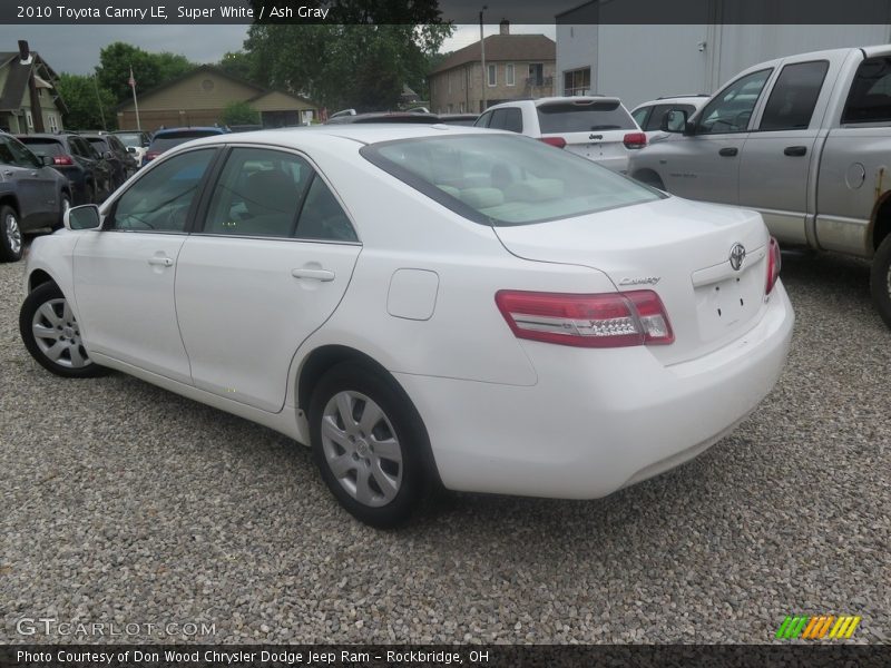 Super White / Ash Gray 2010 Toyota Camry LE