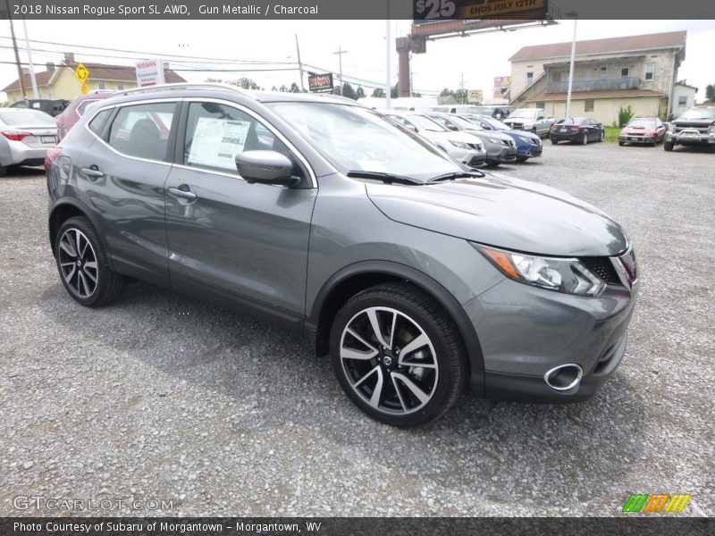 Front 3/4 View of 2018 Rogue Sport SL AWD
