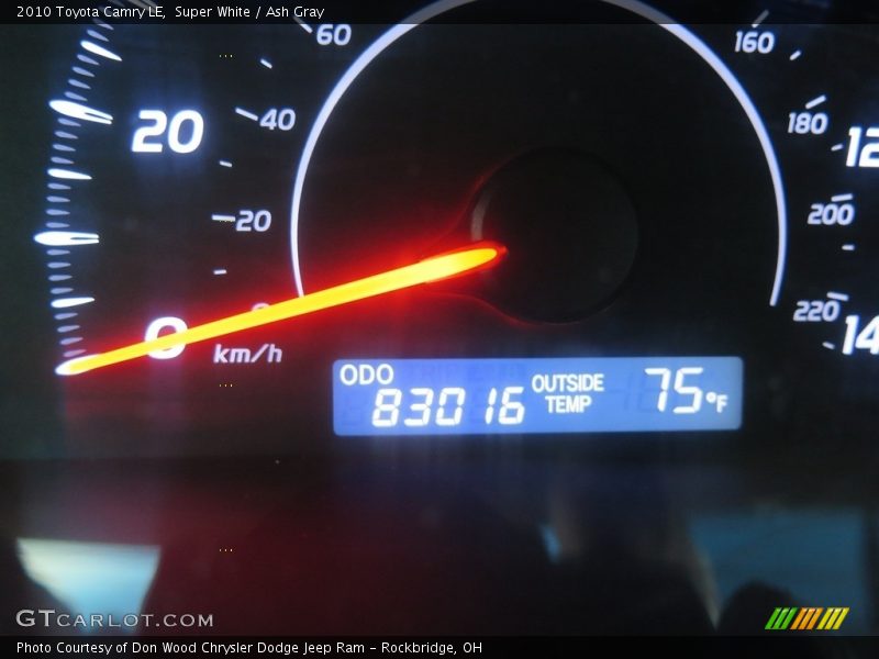 Super White / Ash Gray 2010 Toyota Camry LE
