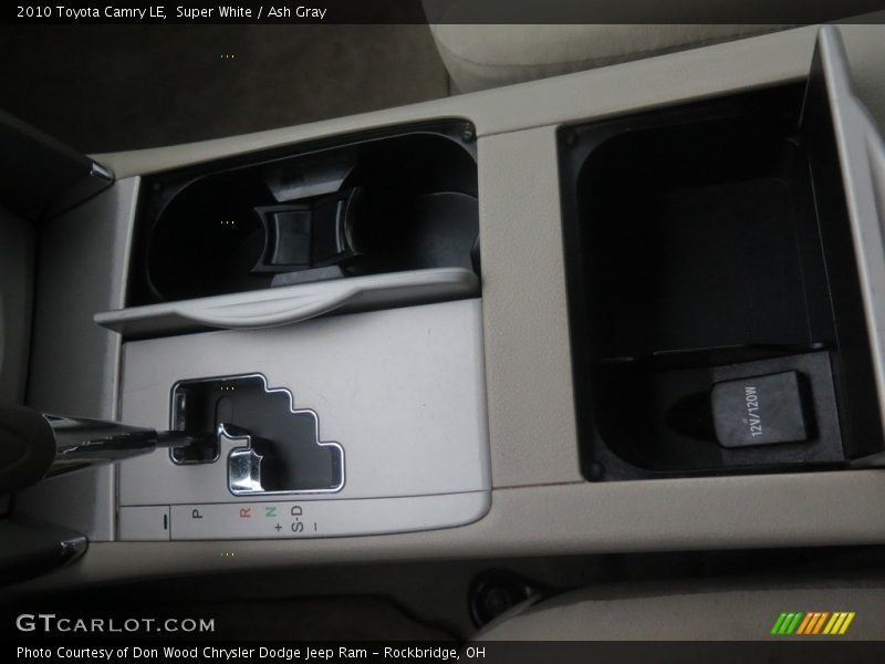 Super White / Ash Gray 2010 Toyota Camry LE