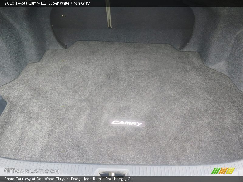 Super White / Ash Gray 2010 Toyota Camry LE